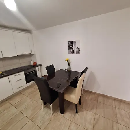 Apartment Matias *