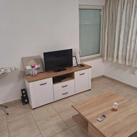 Daire Apartment Matias *