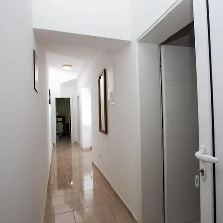 Apartment Matias Daire